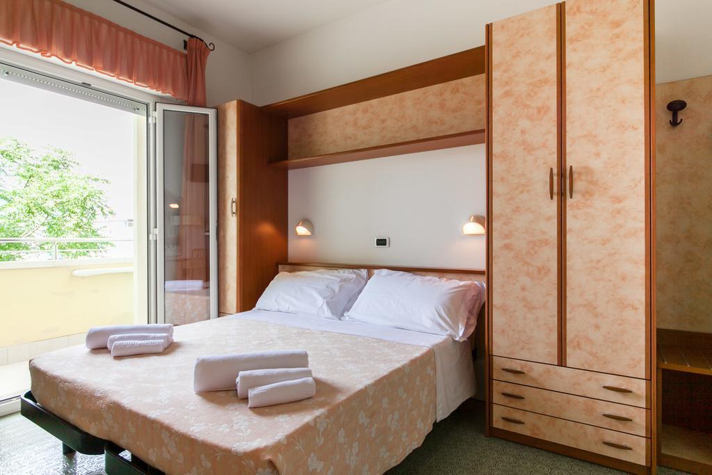 Hotel Sandra Gatteo a Mare Ruang foto