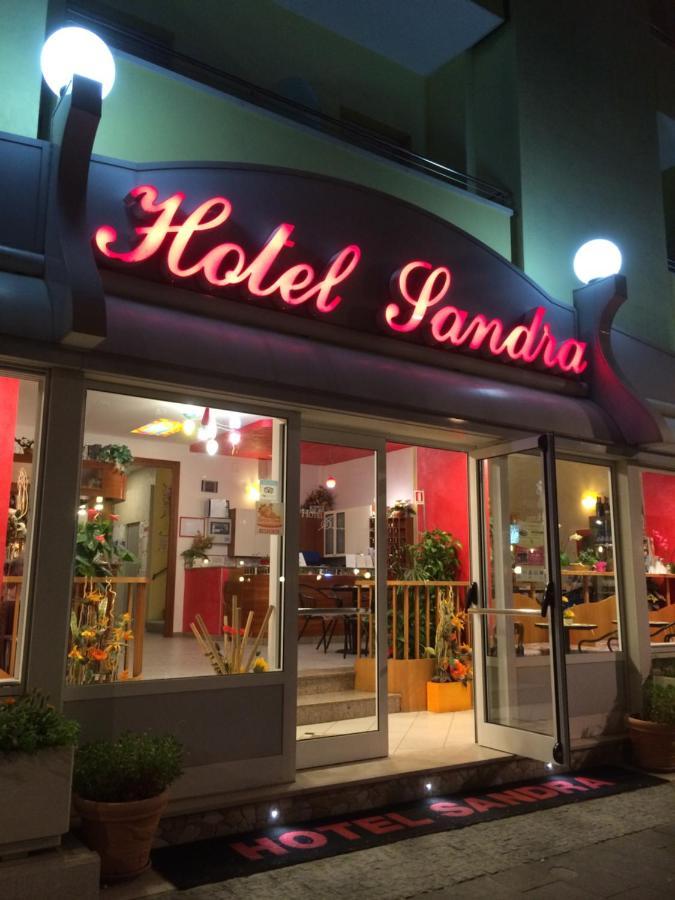 Hotel Sandra Gatteo a Mare Bagian luar foto