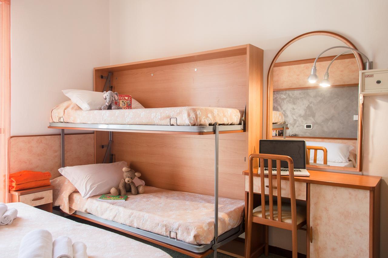 Hotel Sandra Gatteo a Mare Bagian luar foto