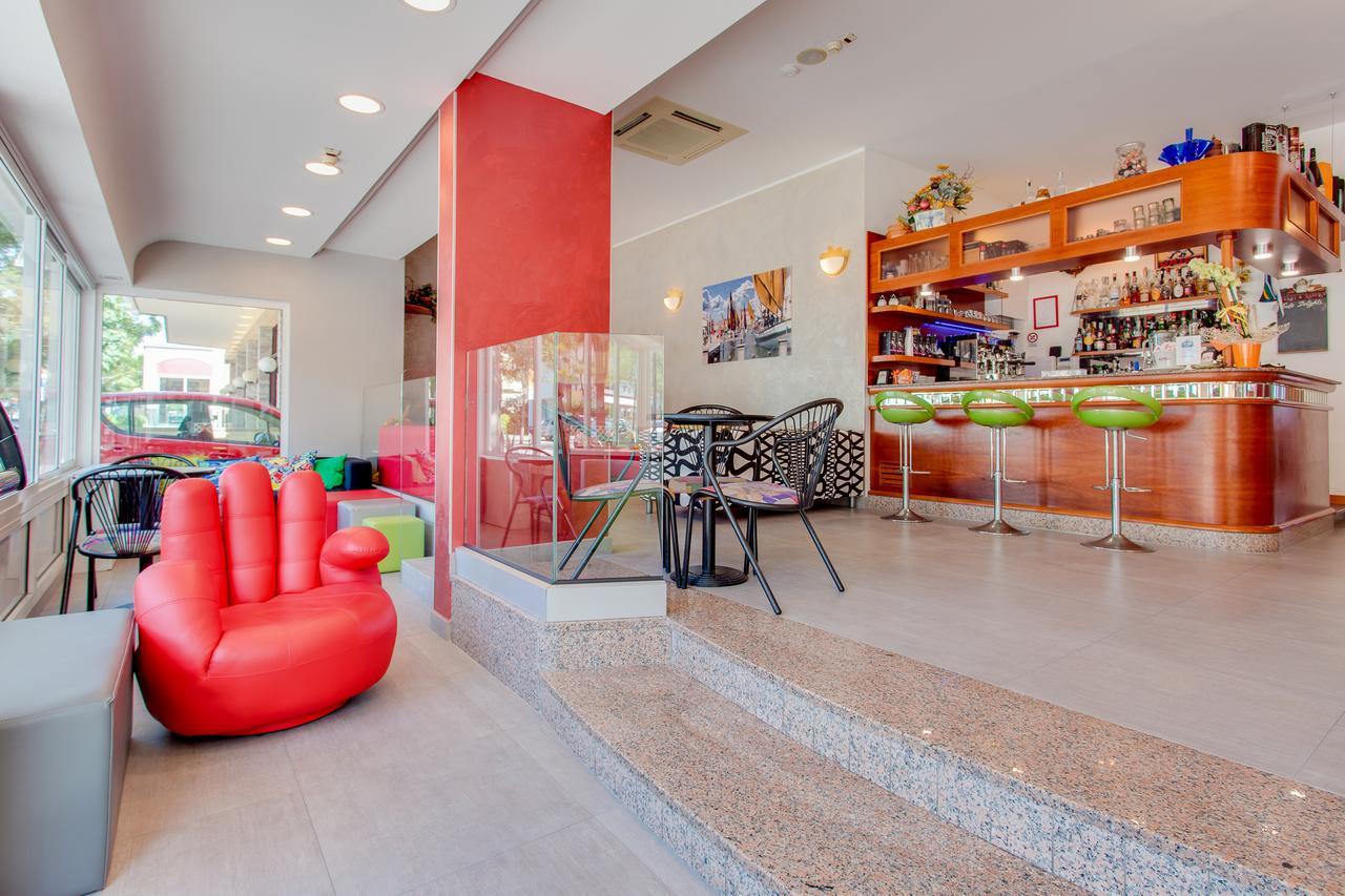 Hotel Sandra Gatteo a Mare Bagian luar foto